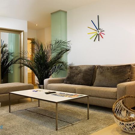 Urbanliving Fajardo Apartment Malaga Room photo